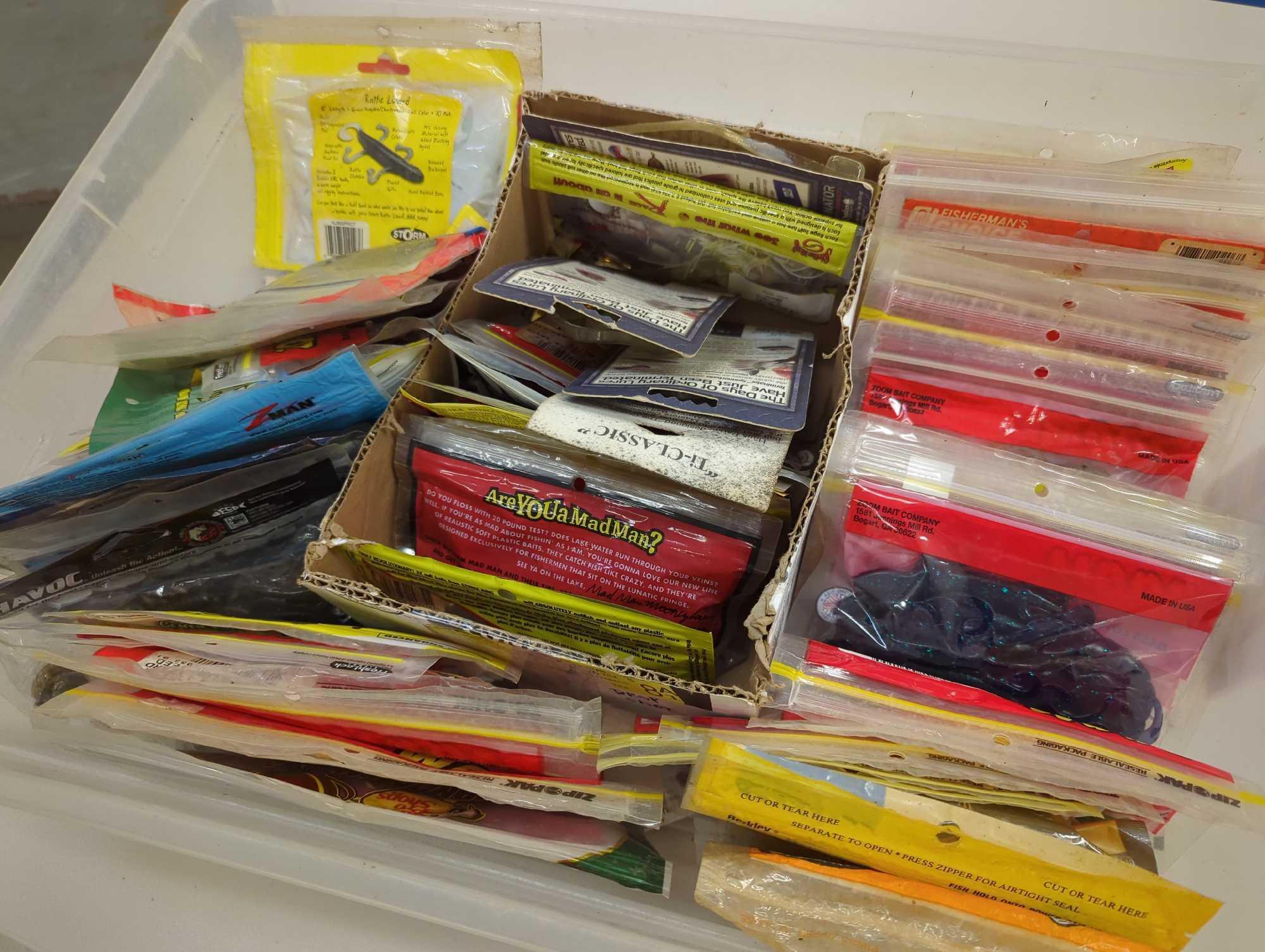 Sterilite organizer tote and contents including worms, other various fishing lures and fishing