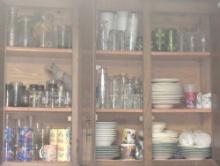 (KIT) CABINET LOT OF ASSORTED ITEMS INCLUDING DINNER PLATES, VASES, DRINKING GLASSES, COFFEE MUGS,