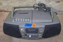 Vintage AM/FM Cassette/CD Player $5 STS