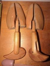 (SBD) Lot of 12 of various items, to include: Emerson's elastic razor strap, boot pulls and shoe