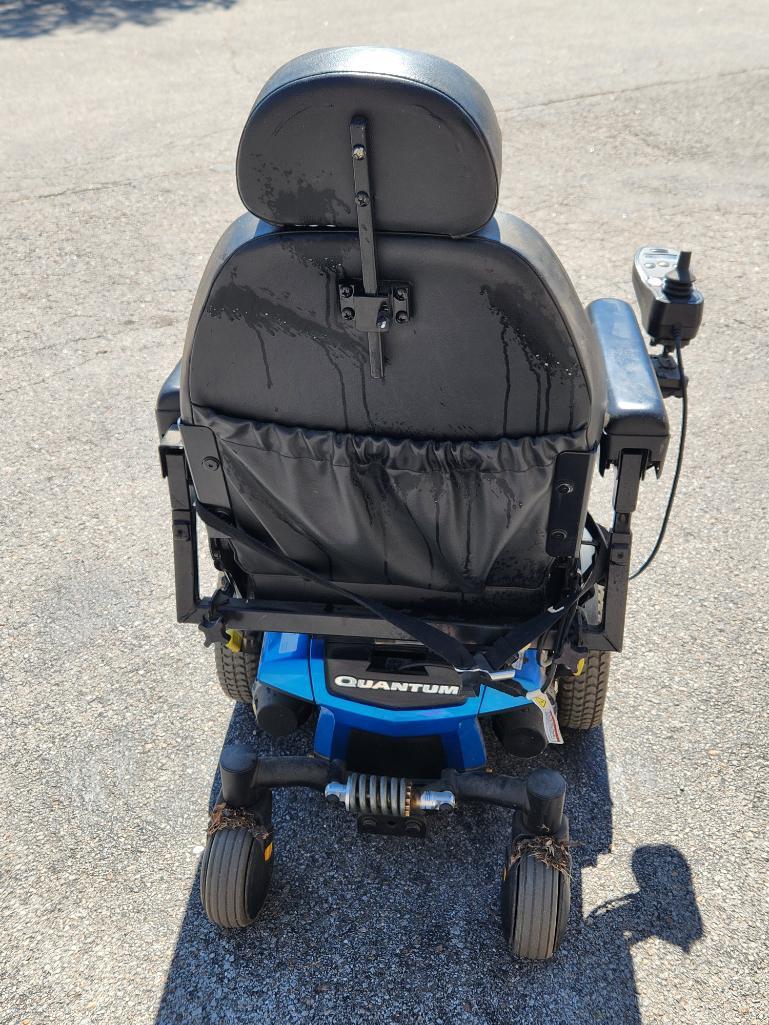 Quantum Power Wheelchair, Works Good, Includes Charger