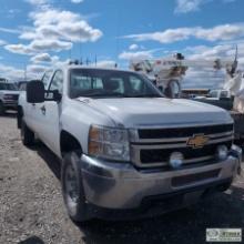 2013 CHEVROLET SILVERADO 2500HD, 6.6L DURAMAX, 4X4, CREW CAB, LONG BED