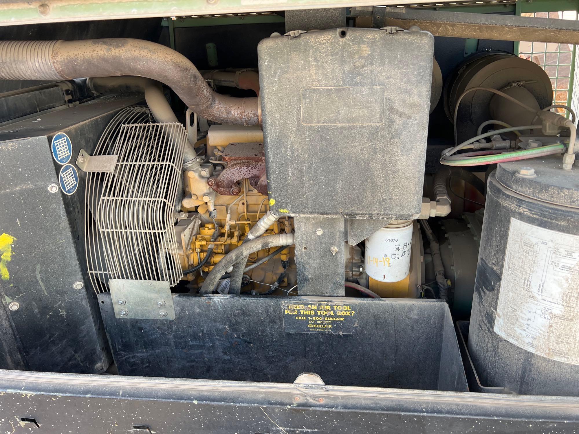 SULLAIR 375HHDP AIR COMPRESSOR SN:201703230039 powered by John Deere diesel engine, equipped with