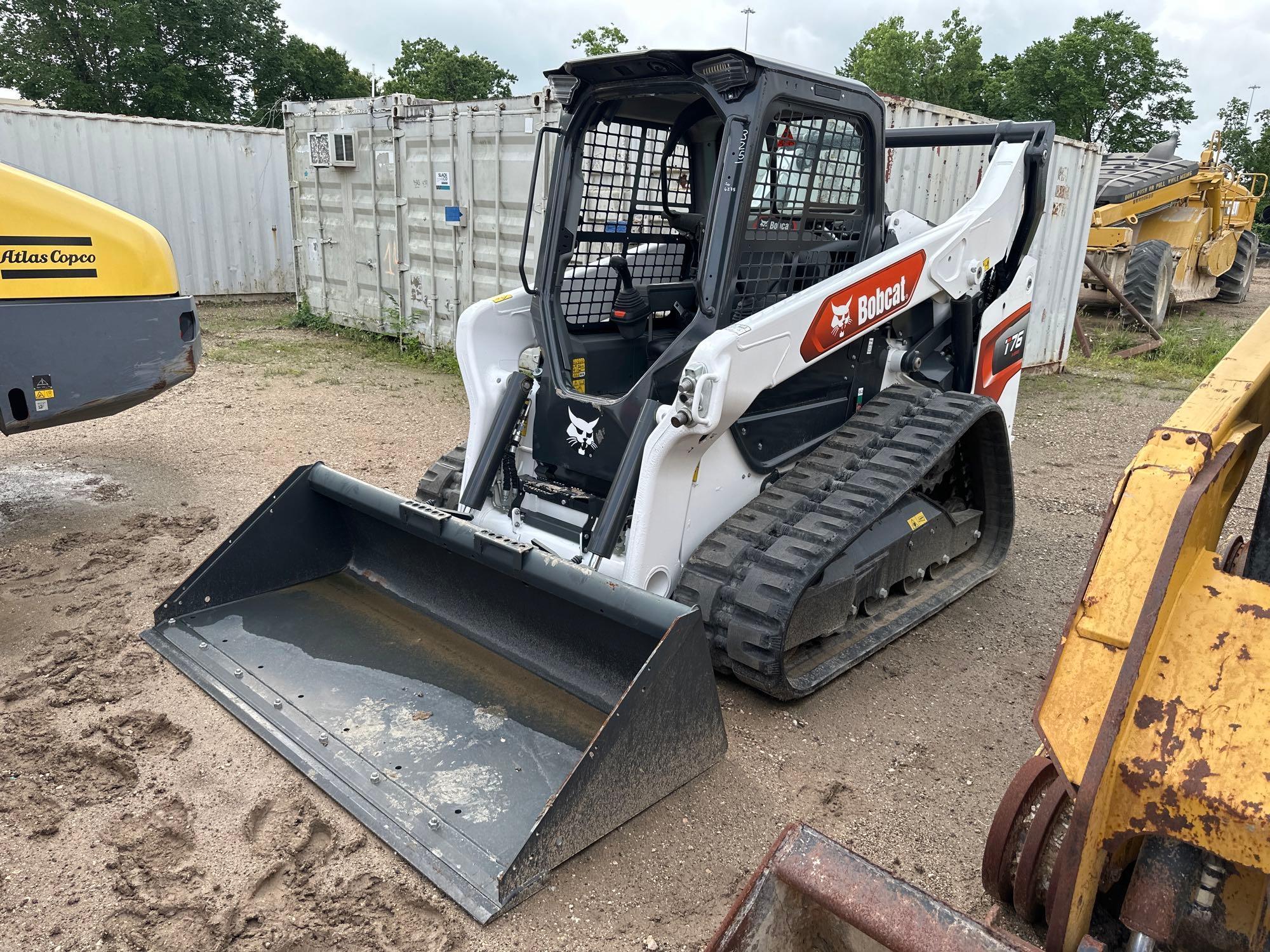 2023 BOBCAT T76 RUBBER TRACKED SKID STEER powered by diesel engine, equipped with rollcage,