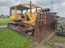 CAT D7G CRAWLER TRACTOR SN:92V10646 powered by Cat 3306 diesel engine, equipped with OROPS, sweeps,