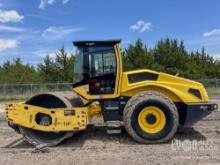 2019 BOMAG BW211D-5 VIBRATORY ROLLER SN:101586081804 powered by diesel engine, equipped with EROPS,