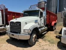 2016 Mack GU713 W/ With High Speed XHD-22 Manure Spread Bed