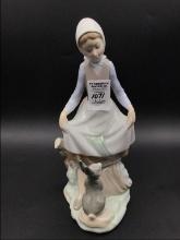 Lladro Porcelain Figurine-Girl w/ Bunny