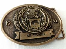 BELT BUCKLE NATIONAL BARROW SHOW AUSTIN MN 1991 LIMITED EDITION #40 OF 100 DIST BY HOWE ADV