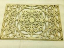 VINTAGE CAST IRON (HEAVY) SCROLL DESIGN FURNACE FLOOR VENT COVER. 17"x11"