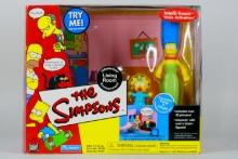 The Simpsons interactive Springfield Elementary Living Room w/Marge and Maggie NIB