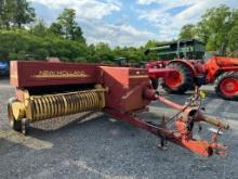 2274 New Holland 565 Square Baler