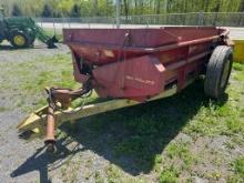 9885 New Holland 514 Spreader