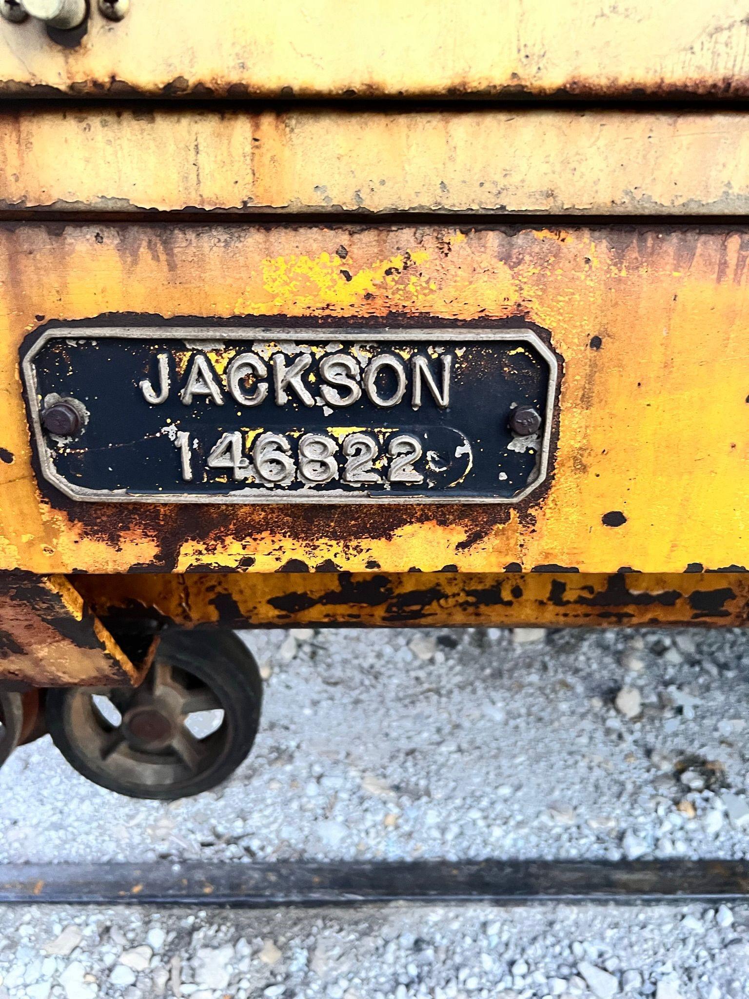JACKSON 6700 SWITCH/PRODUCTION TAMPER,  – RUNS – LOCATED AT 27 HARRIS AVE M