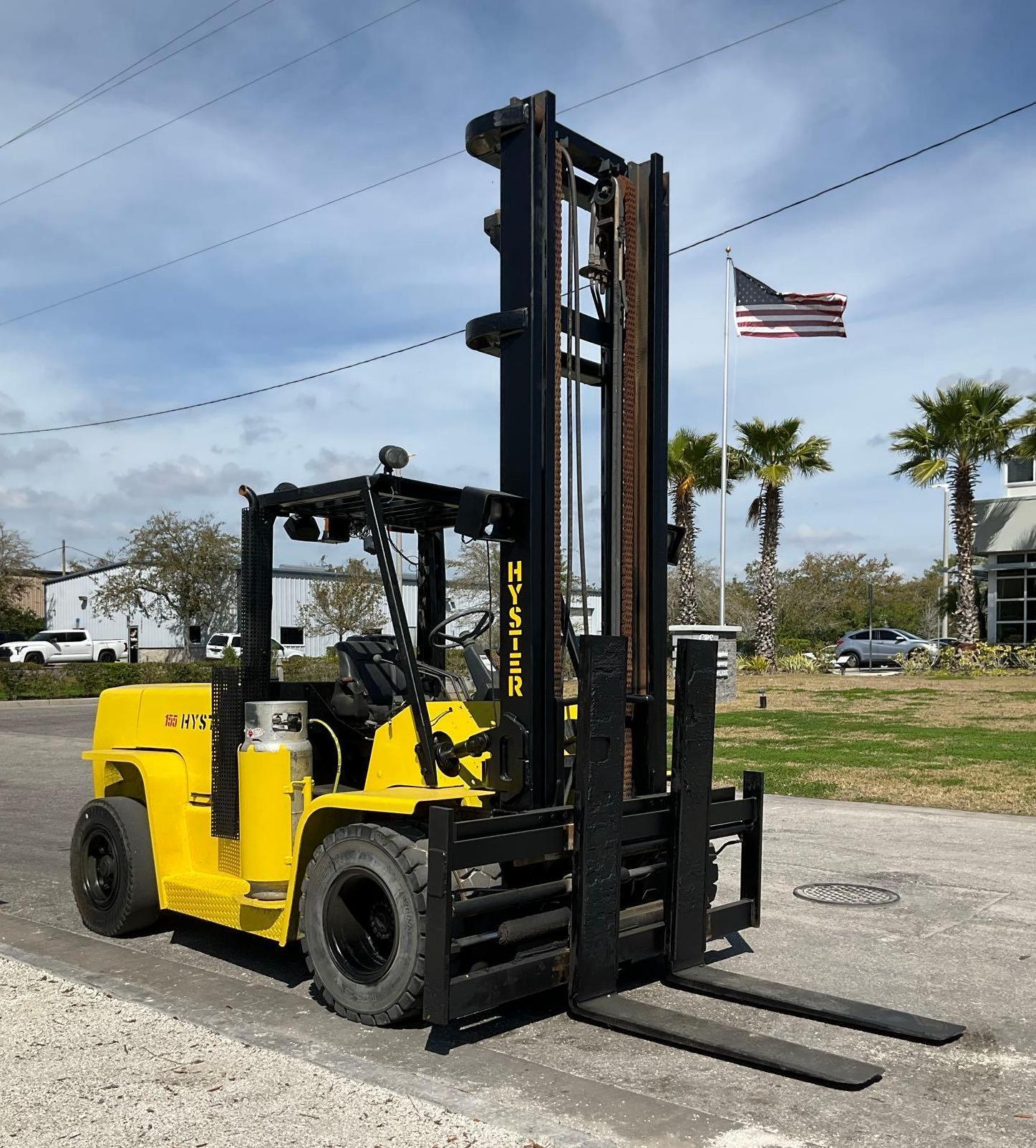 HYSTER FORKLIFT MODEL H155XL2, LP POWERED, APPROX MAX CAPACITY 13500LBS, APPROX MAX HEIGHT 212IN,