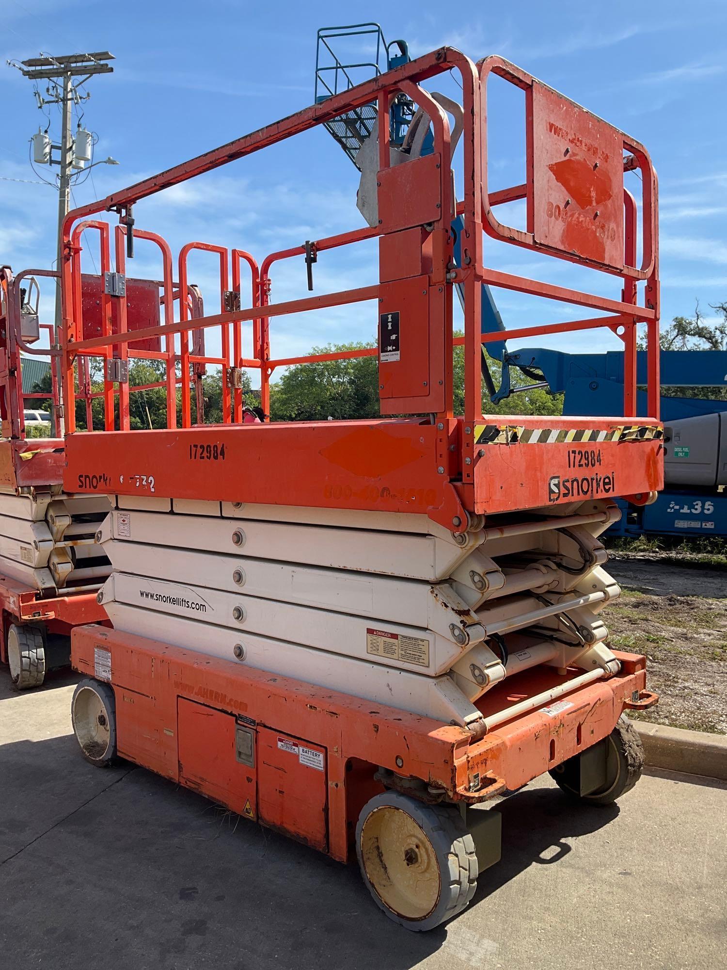 2016 SNORKEL SCISSOR LIFT MODEL S4732E ANSI, ELECTRIC, APPROX MAX PLATFORM HEIGHT, 32FT, NON MARK...