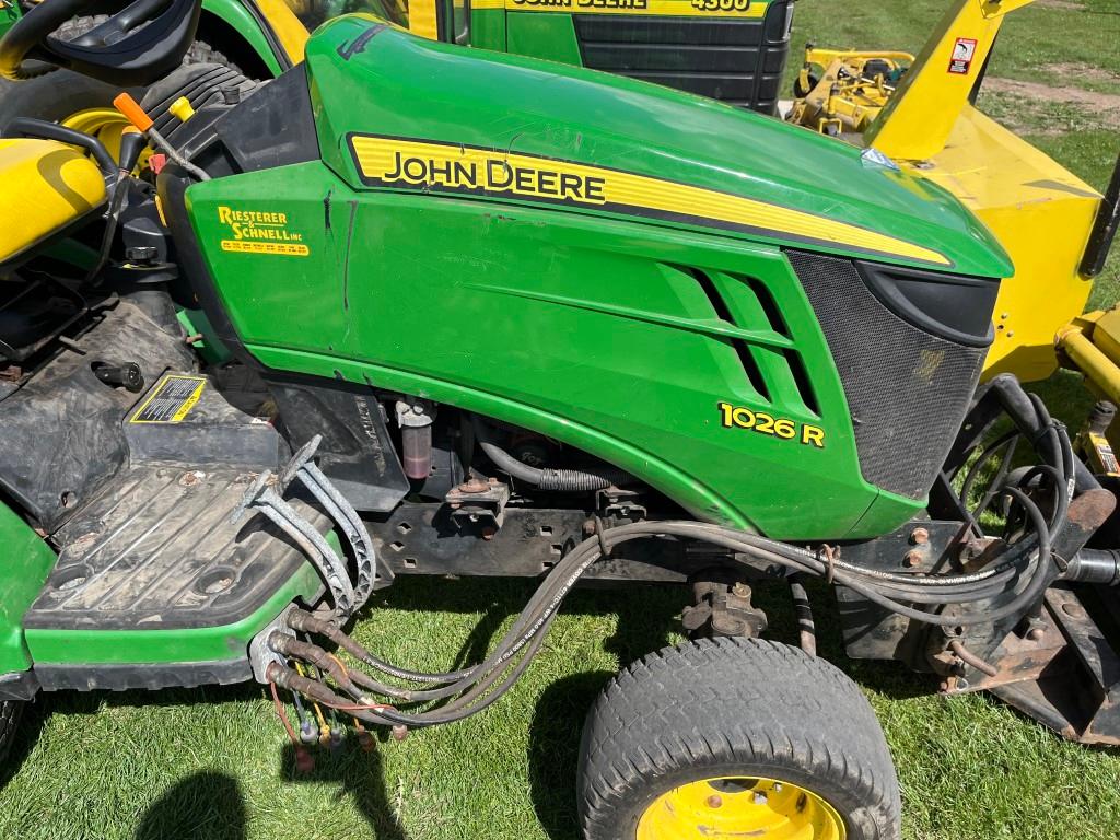 John Deere 1026R Compact Tractor