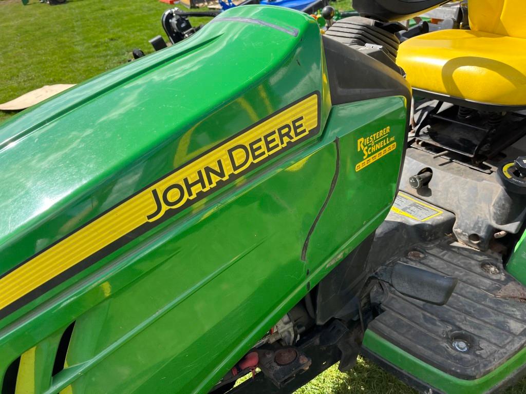 John Deere 1026R Compact Tractor