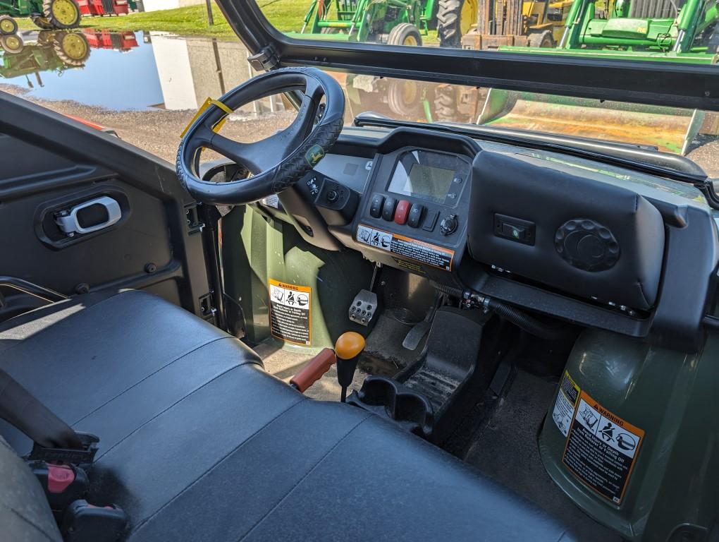 2019 John Deere XUV 825M S4 Gator