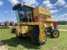 New Holland TR86 Combine