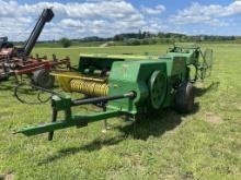 John Deere 328 Square Baler