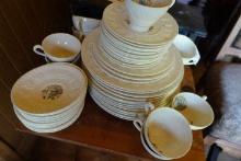 SET OF MONTREAL WELLSLEY WEDGEWOOD APPROX 36 PC