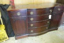 FEDERAL STYLE MAHOGANY SIDE BOARD 6 DRAWER AND 2 DOOR TOP IS 5 FEET X 20 IN