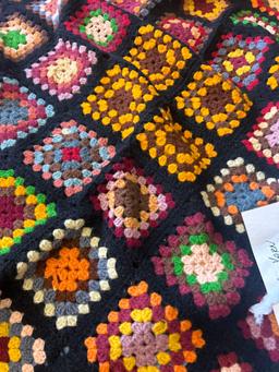 Beautiful quilt great condition crocheted Afghan