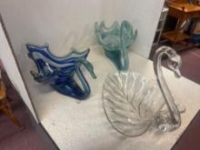 three large vintage art glass swans Duncan miller style