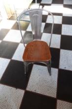 METAL CHAIR/WOODEN SEAT (X10)