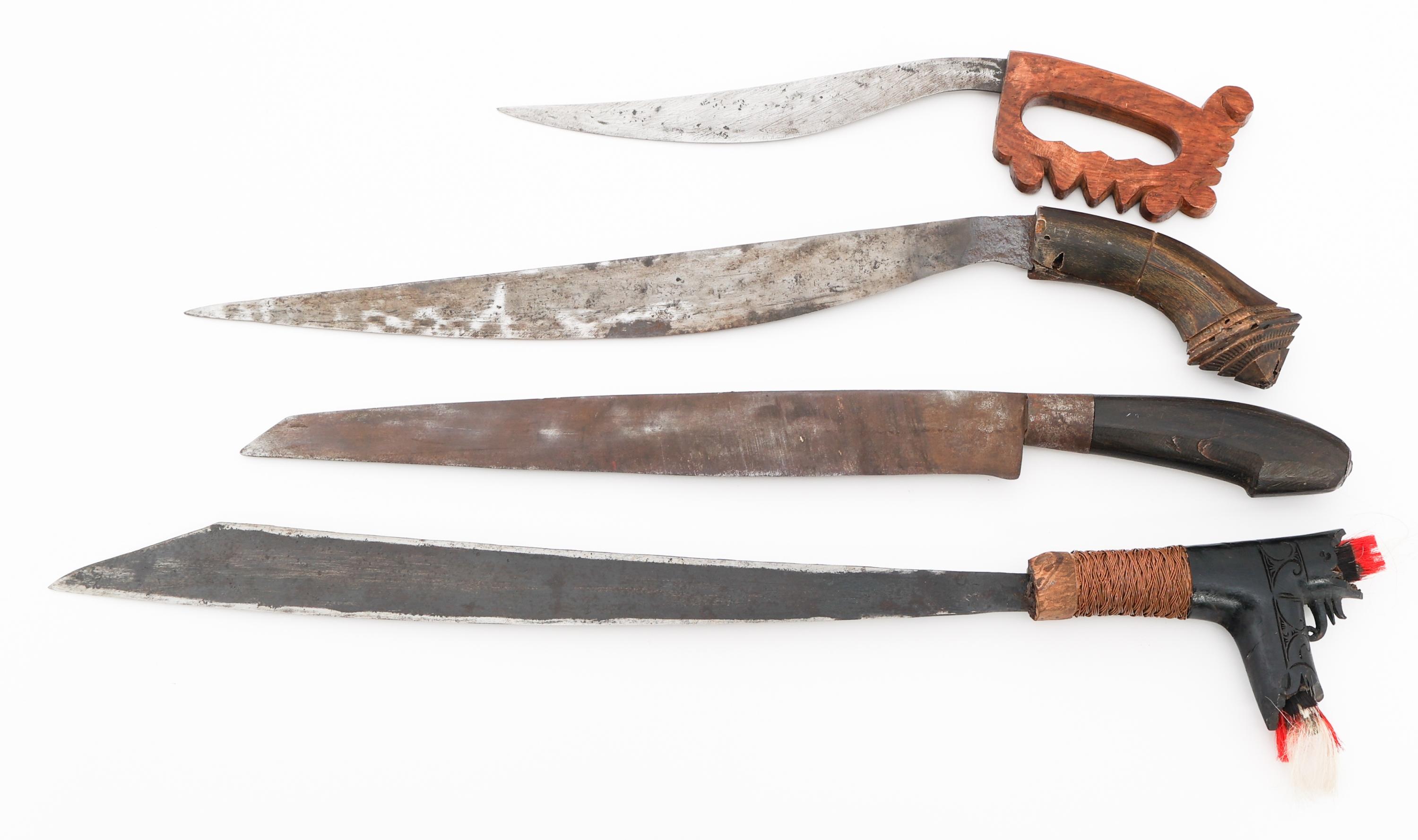 SOUTHEAST ASIAN MANDAU TALIBON & GOLOK KNIVES