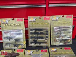 The Ultimate Soldier weapon sets in box Bid x 6