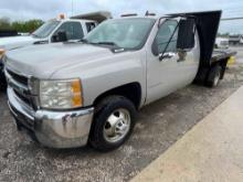 CLEVELAND OHIO / Chevy 3500 truck with flat bed