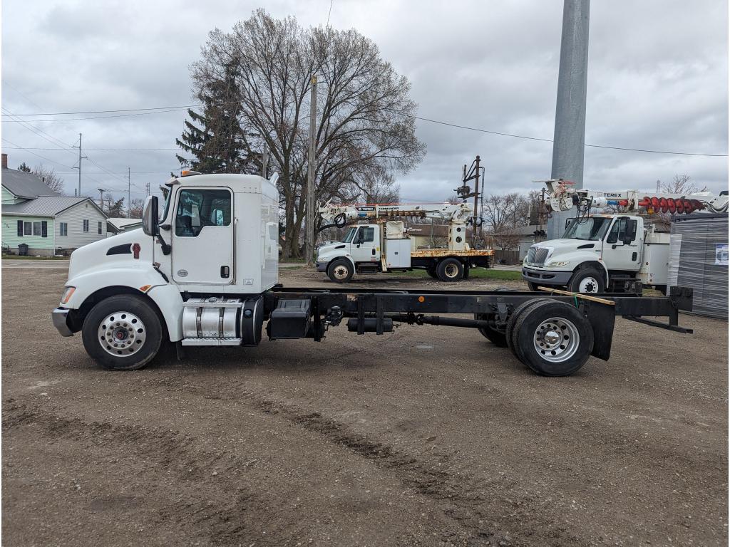 2019  Kenworth T370 Cab & Chassis