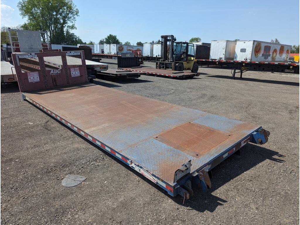 22'8" x 96" Steel Flatbed