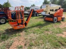 2019 JLG lift with basket