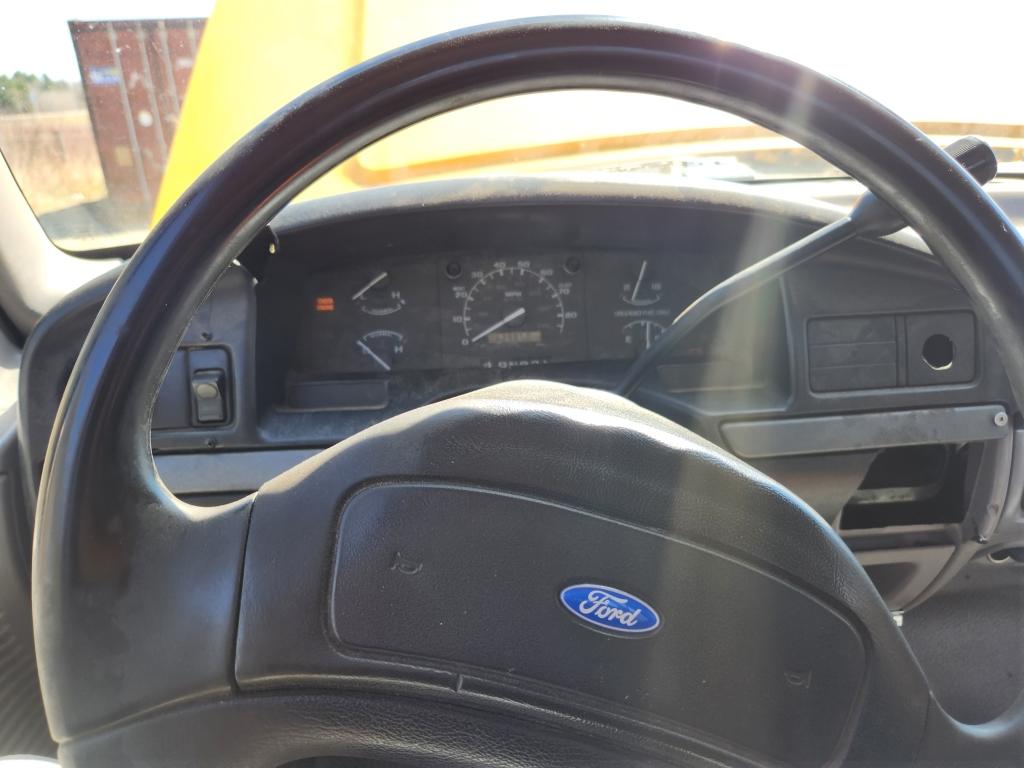 1995 Ford Super Duty Dump Truck