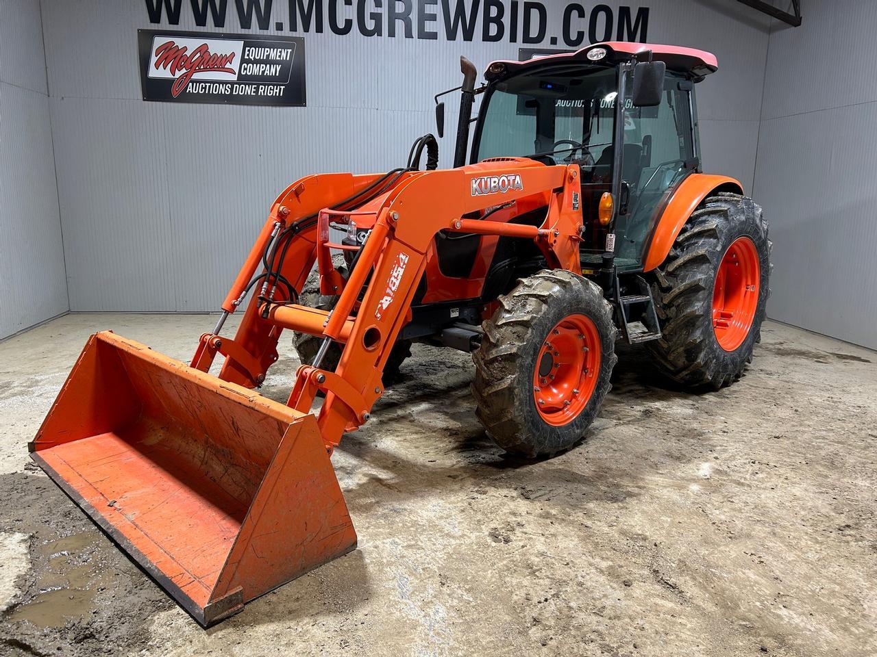 2015 Kubota M5-111D Tractor with Loader