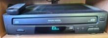 5 Disc CD Changer $2 STS