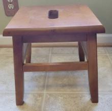 Maple Stool $1 STS