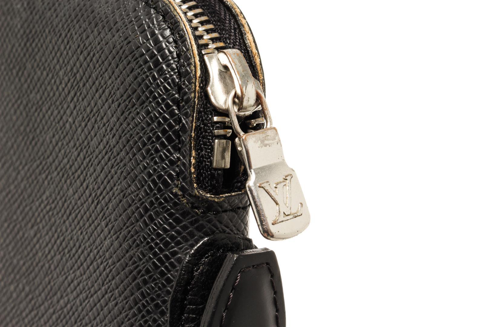 Louis Vuitton Black Taiga Leather Atoll Organizer Wallet